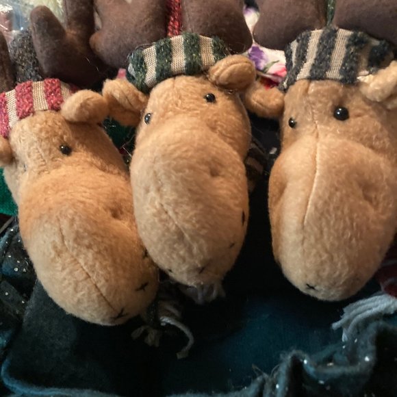 WREATH OR BASKET CAN USE AS EITHER CHRISTMAS READY - Picture 7 of 8